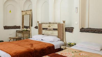 هتل کهن کاشانه یزد