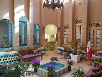 هتل سنتی خوان دوحد یزد