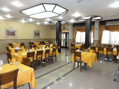 هتل اکسین اهواز