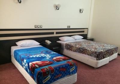 هتل آپارتمان ایرانیکا مهر اصل