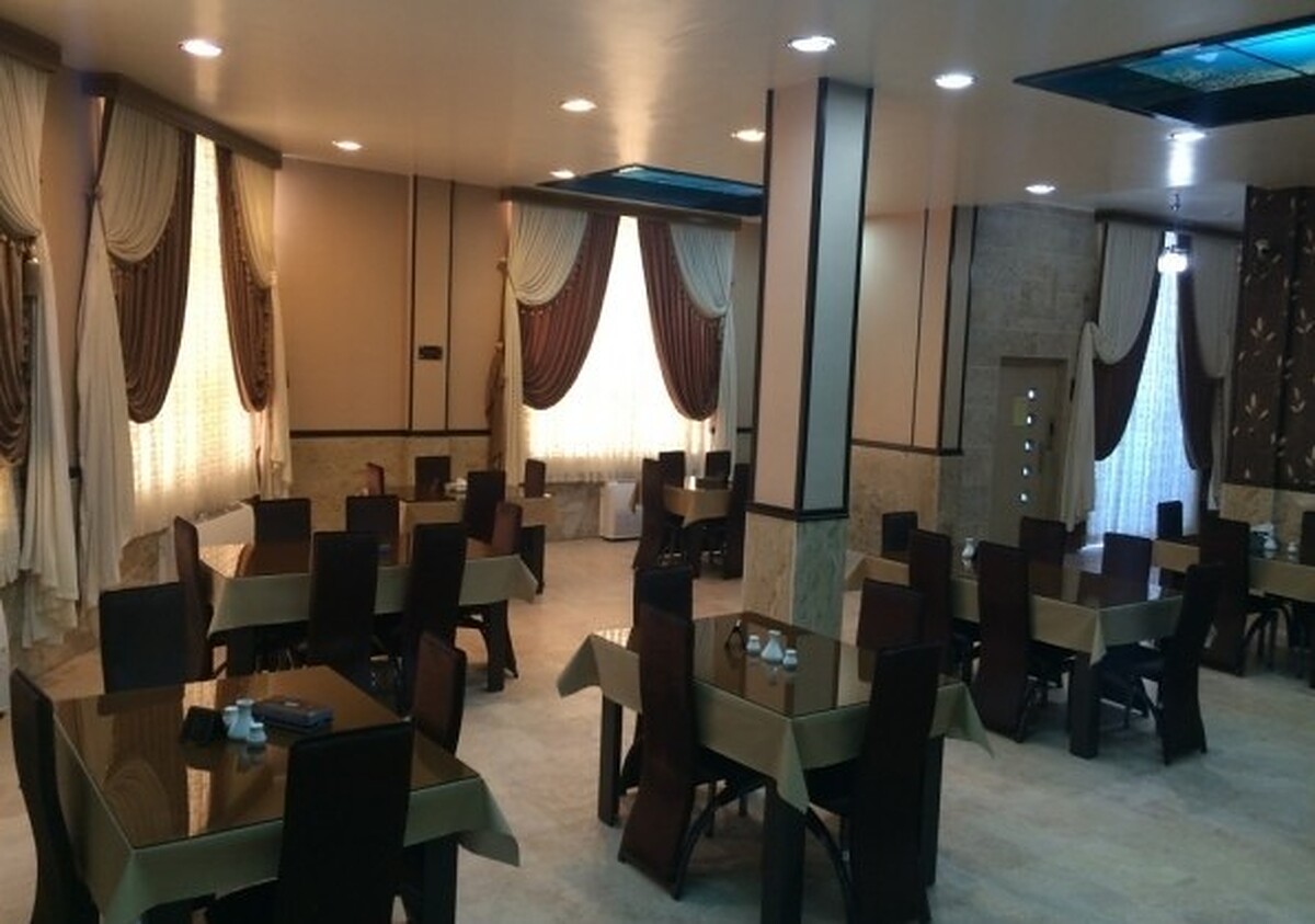 هتل آپارتمان ایرانیکا مهر اصل