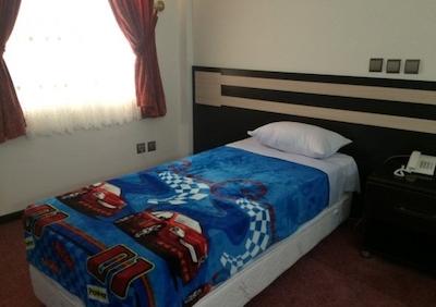 هتل آپارتمان ایرانیکا مهر اصل