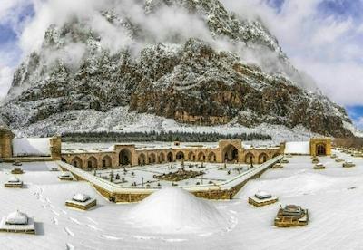 هتل لاله بیستون کرمانشاه