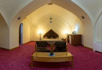 هتل لاله بیستون کرمانشاه