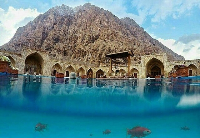 هتل لاله بیستون کرمانشاه