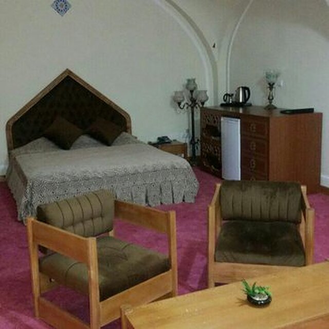 هتل لاله بیستون کرمانشاه