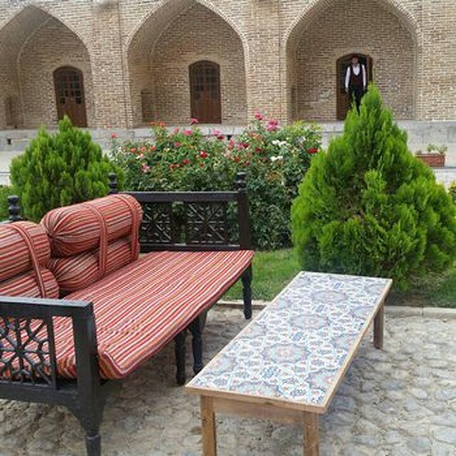 هتل لاله بیستون کرمانشاه