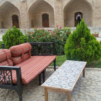 هتل لاله بیستون کرمانشاه