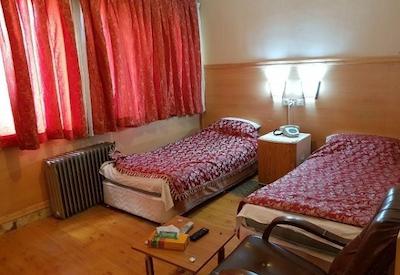 هتل داریوش کرمانشاه