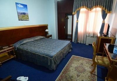 هتل آزادگان