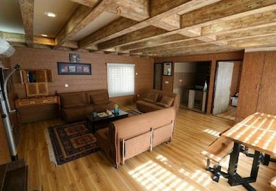 هتل واحد اقامتی گنجنامه