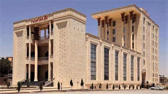 هتل امیران دو همدان