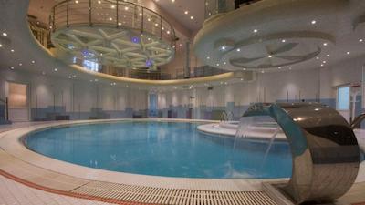 هتل بابا طاهر همدان