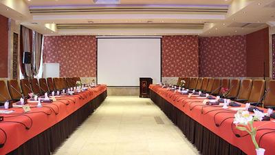 هتل بابا طاهر همدان