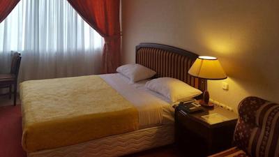 هتل بین المللی اسپیناس آستارا