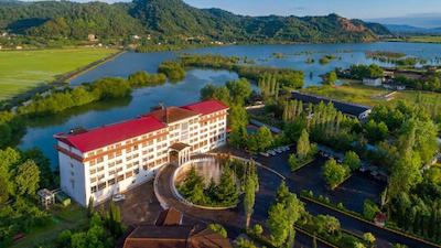 هتل بین المللی اسپیناس آستارا