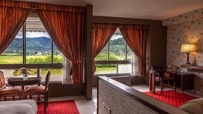 هتل بین المللی اسپیناس آستارا