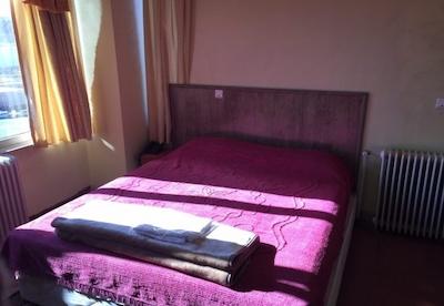 هتل ثمین خوی