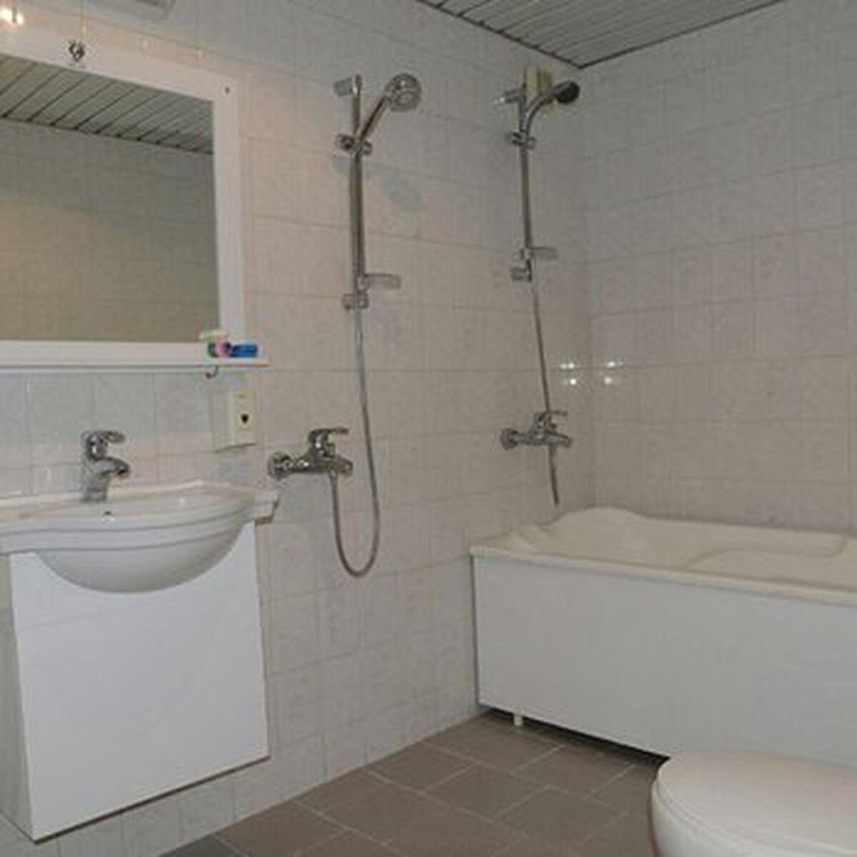 هتل ساحل ارومیه