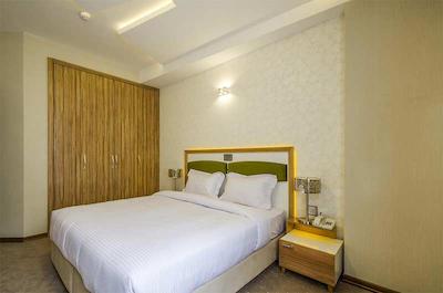 هتل حیات شرق