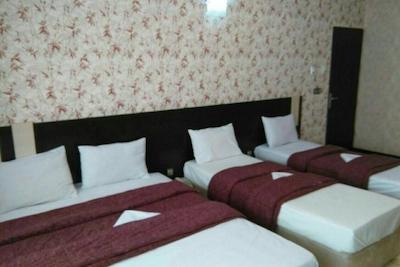 هتل رنگین کمان