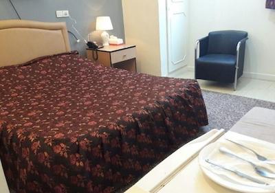 هتل آزادی آبادان