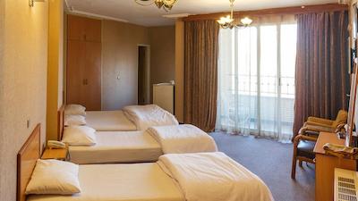 هتل اسپادانا