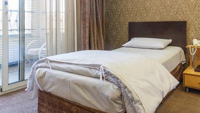 هتل اسپادانا