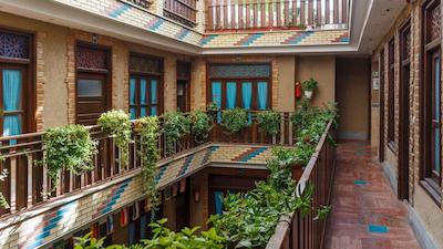 هتل سرای اردیبهشت