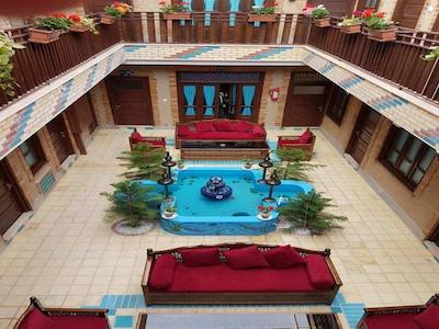 هتل سرای اردیبهشت