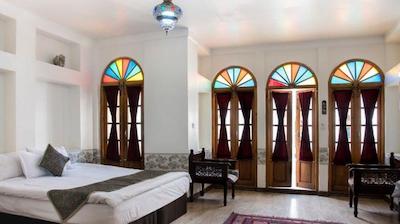 هتل سنتی عتیق