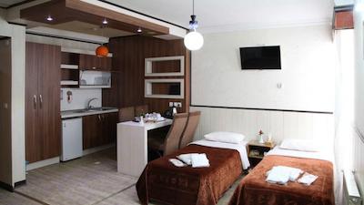 هتل نگین جی