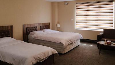 هتل آذین چابهار