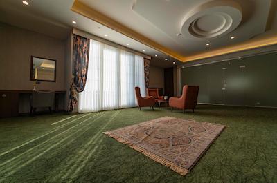 هتل امپریال ارس جلفا