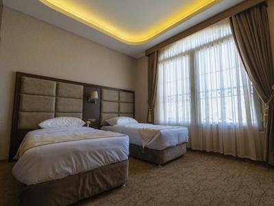 هتل امپریال ارس جلفا