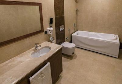 هتل امپریال ارس جلفا