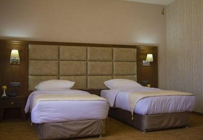 هتل امپریال ارس جلفا