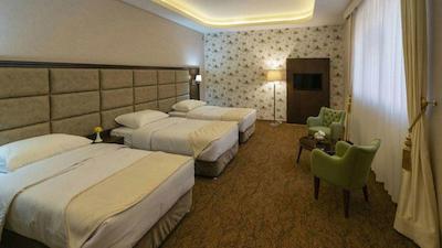 هتل امپریال ارس جلفا