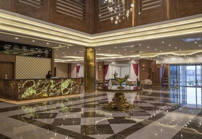 هتل امپریال ارس جلفا