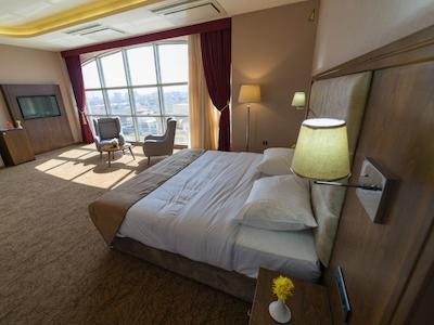 هتل امپریال ارس جلفا