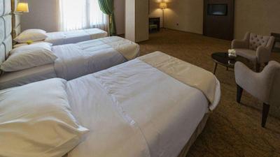 هتل امپریال ارس جلفا