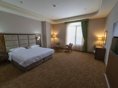 هتل امپریال ارس جلفا