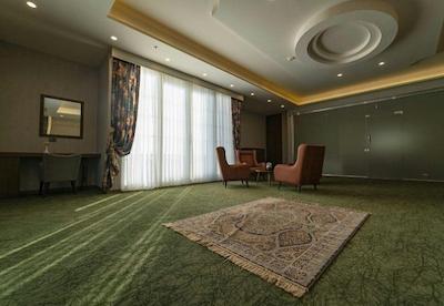 هتل امپریال ارس جلفا