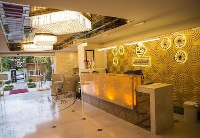 هتل آپارتمان ترنج متین