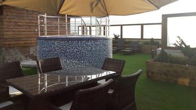 هتل آپارتمان ترنج متین