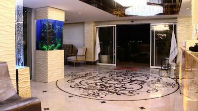 هتل آپارتمان ترنج متین