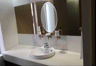 هتل آپارتمان ترنج متین