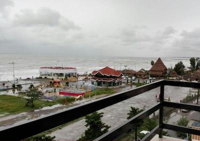 هتل آپارتمان ساحلی کارن رامسر