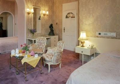 هتل بزرگ آزادی رامسر