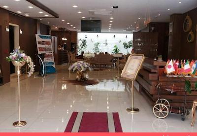 هتل جهان نما شیراز